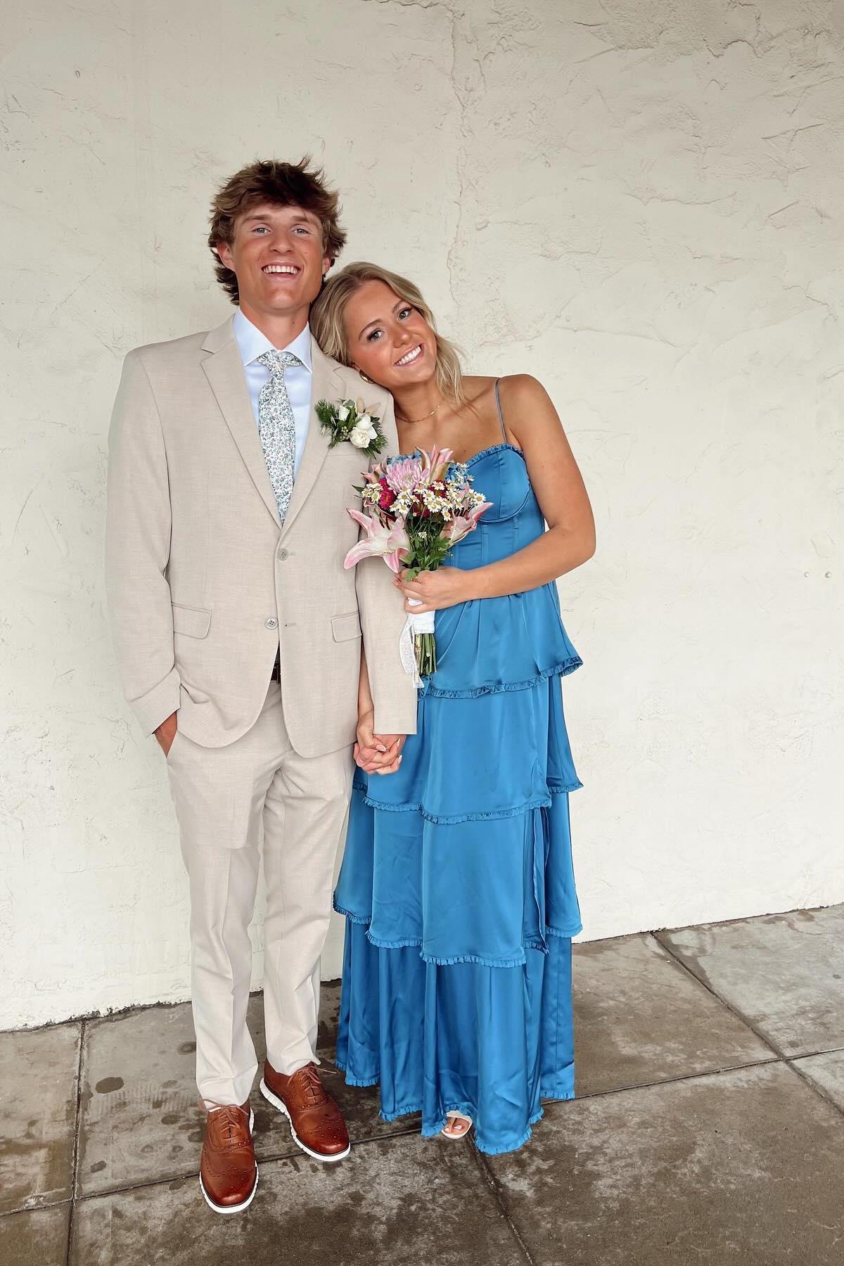 Robe de soirée longue en satin bleu doux à bretelles spaghetti pour femme, robe de bal en magasin